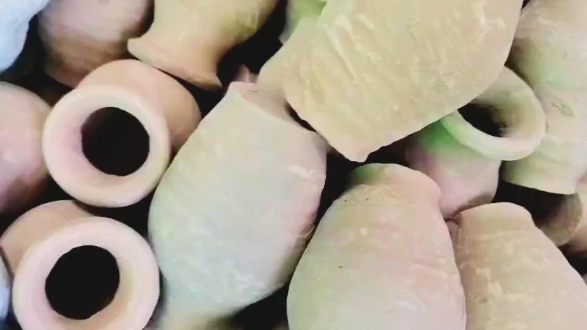 Shree Pot (V)