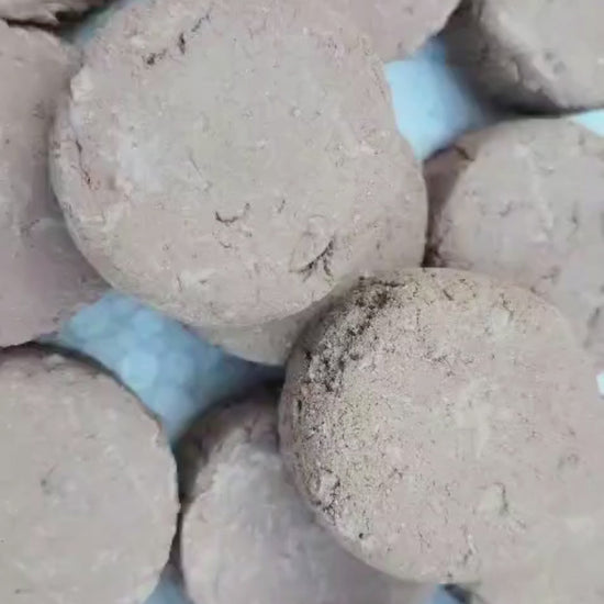 Red Nak–Dry Fruit Mixed Pucks (1)