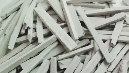 White Thick Slates – Bold Bites of Roasted Earth in Slab Form